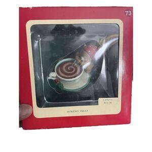 Carlton Cards '91 Heirloom Collection Bear Stirring Chocolate Holiday Ornament